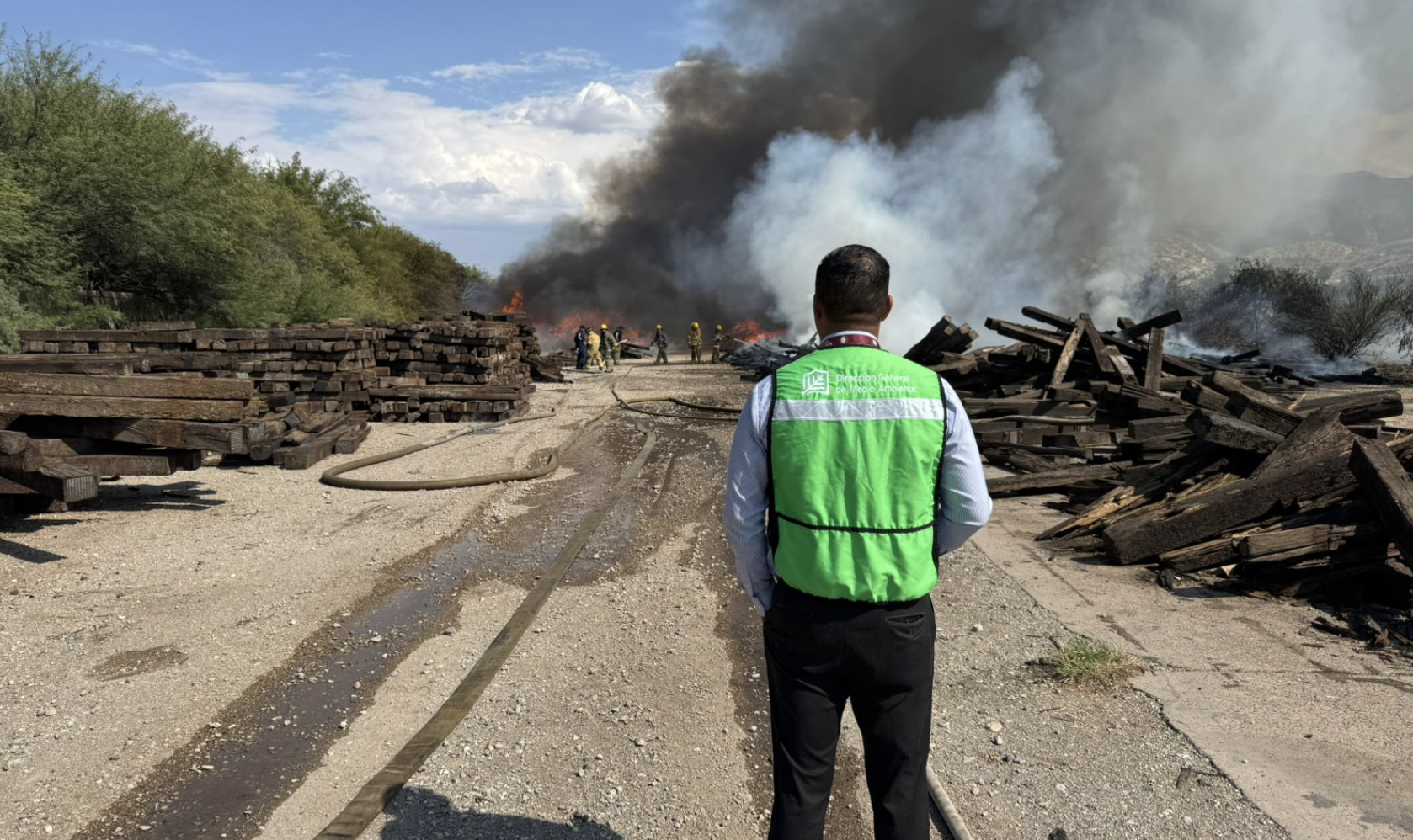 Controlan incendio que se suscitó en los patios de Ferromex; no se reportan lesionados