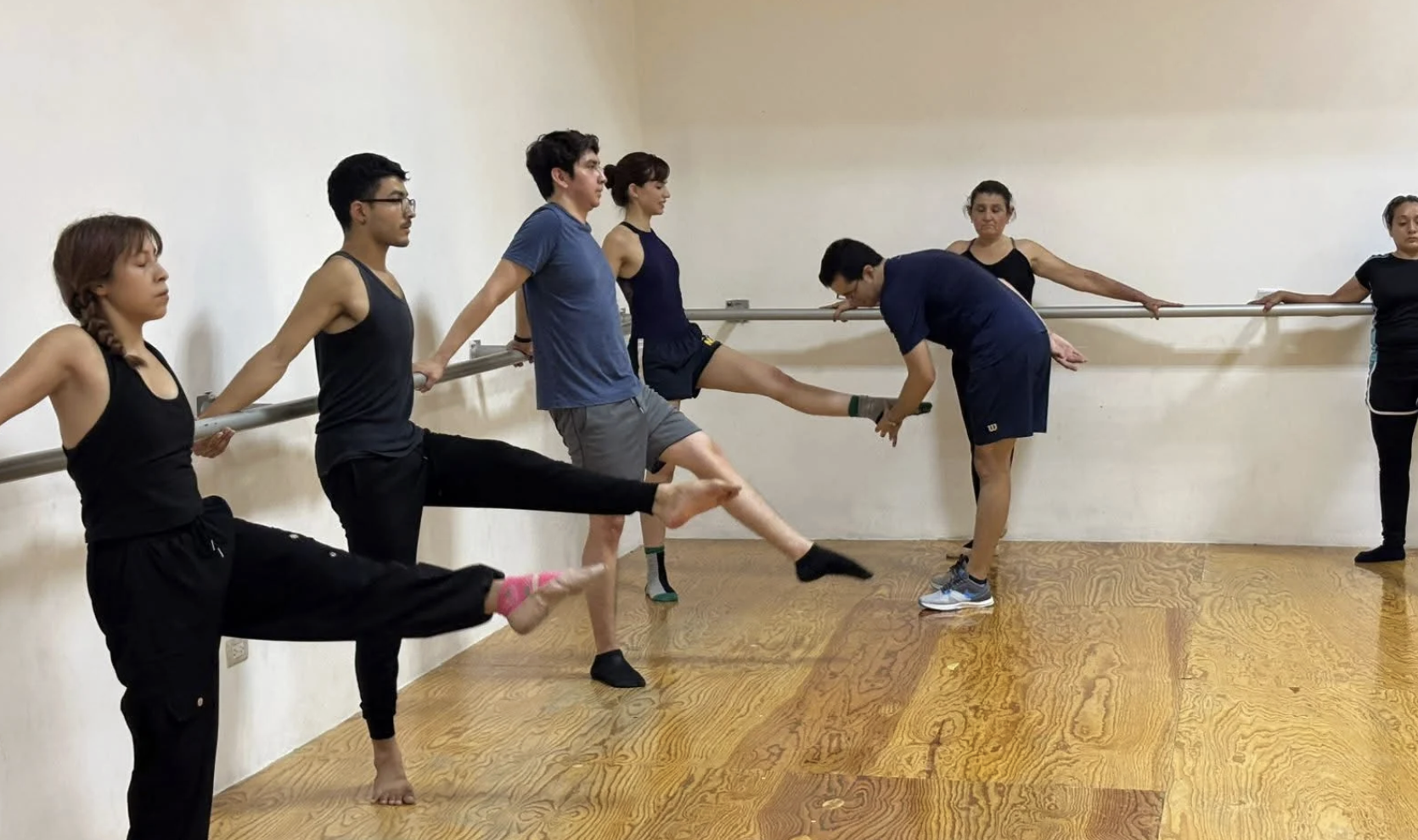 Escuela Municipal de Danza Contemporánea ofrece talleres al público en general