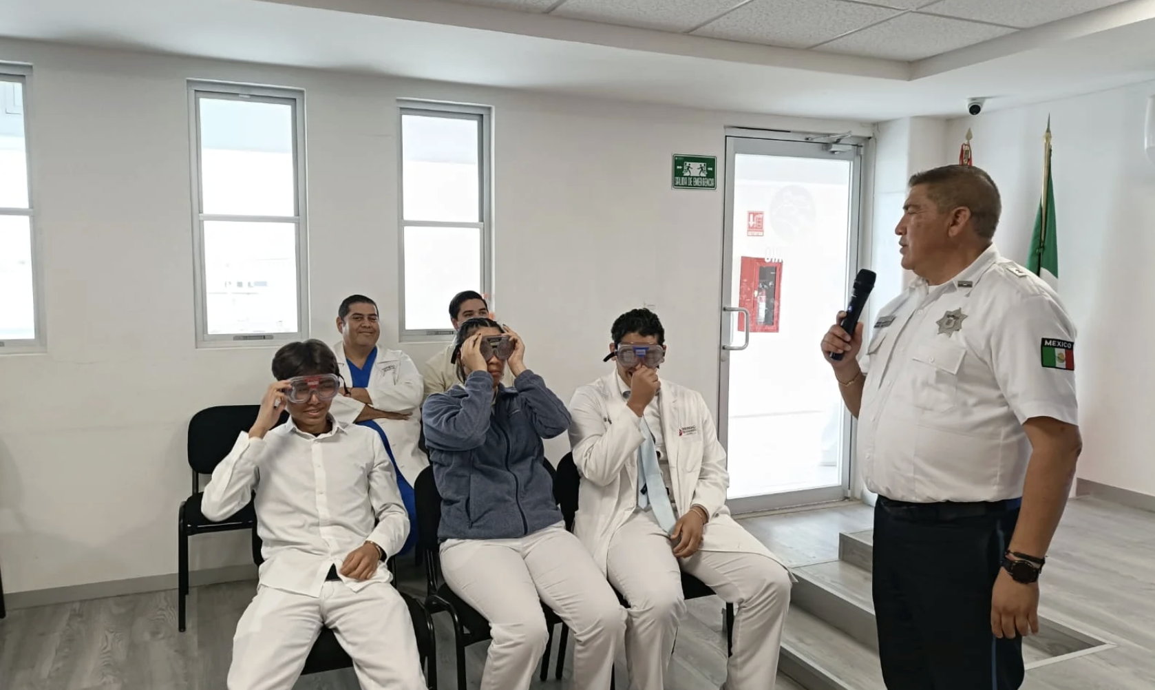 Promueven la seguridad vial en escuelas y empresas