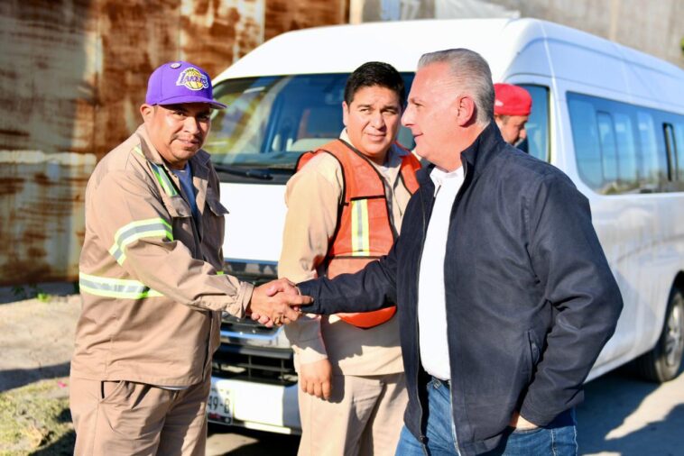 Román Alberto Cepeda González continua con las brigadas vespertinas en Nueva Laguna Sur