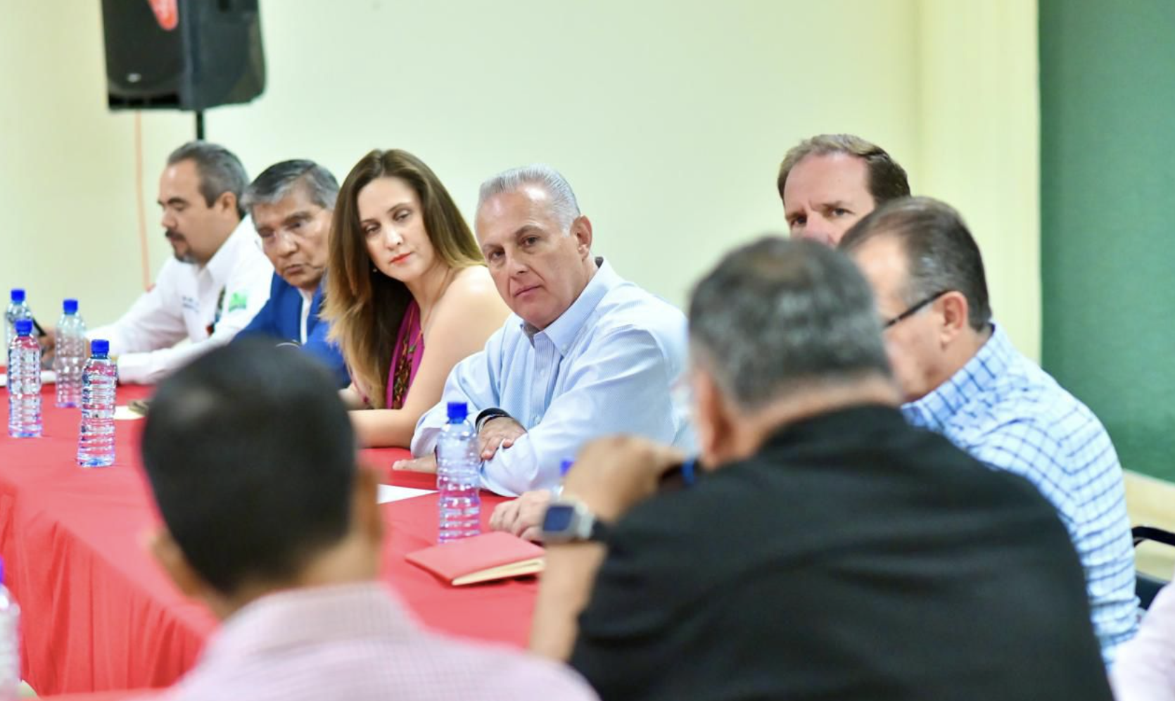 Sostiene Román Cepeda reunión en materia de desarrollo urbano con colegios arquitectos e ingenieros