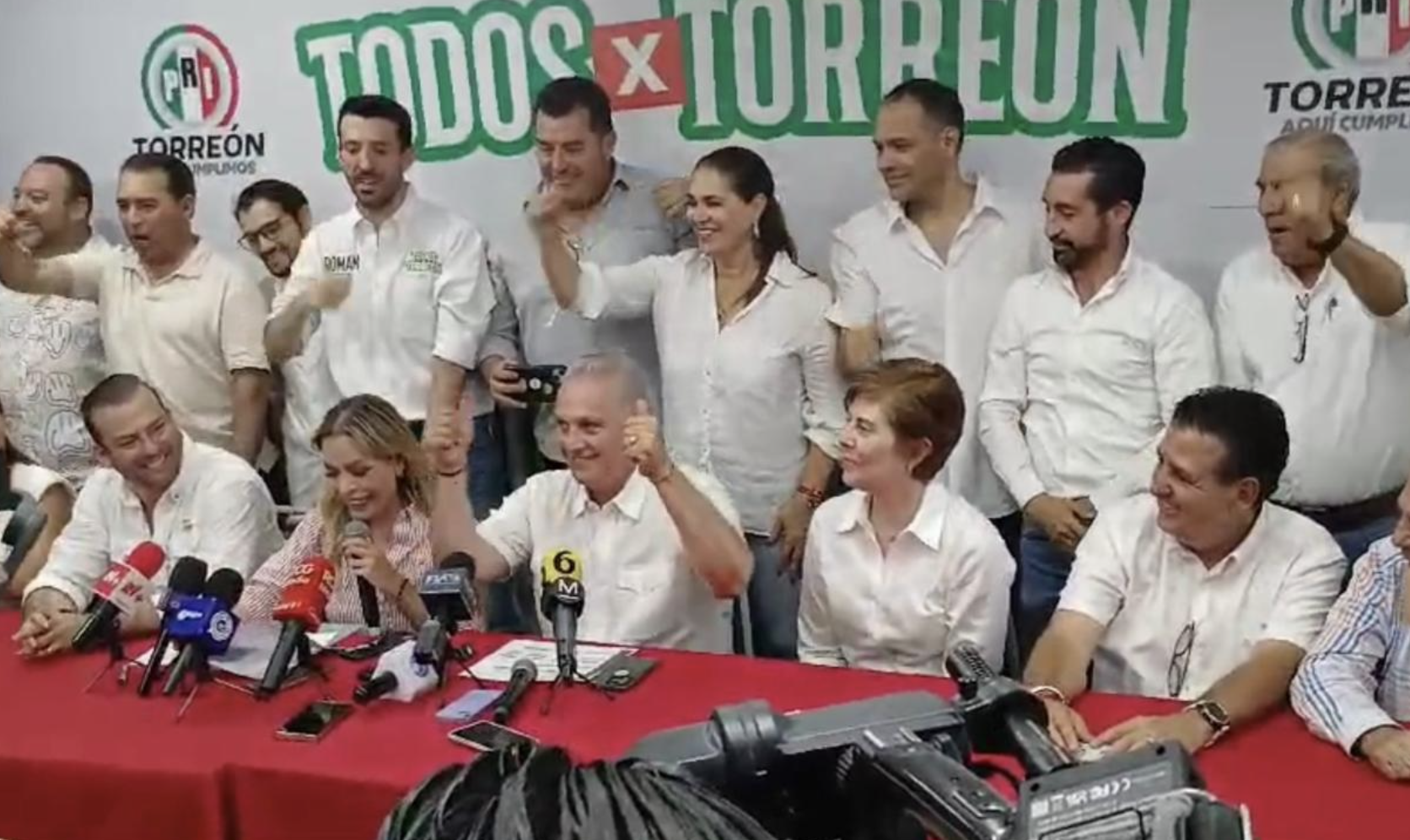 “Torreón decidió vivir seguro y en paz, gracias a tu confianza, seguiremos engrandeciendo a nuestro querido municipio”: Román Cepeda