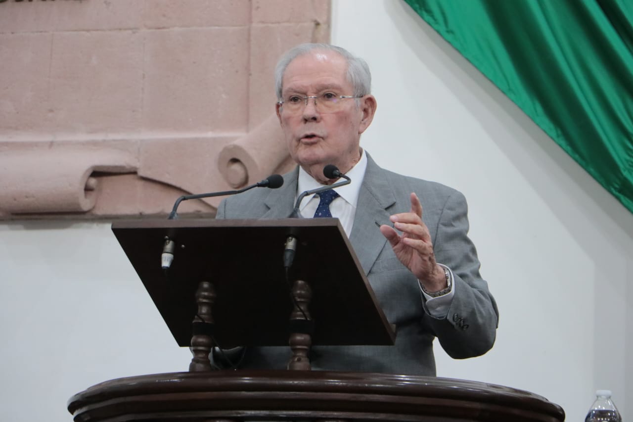 Apoyo a mujeres para reintegrarse a la vida laboral: Carlos Robles