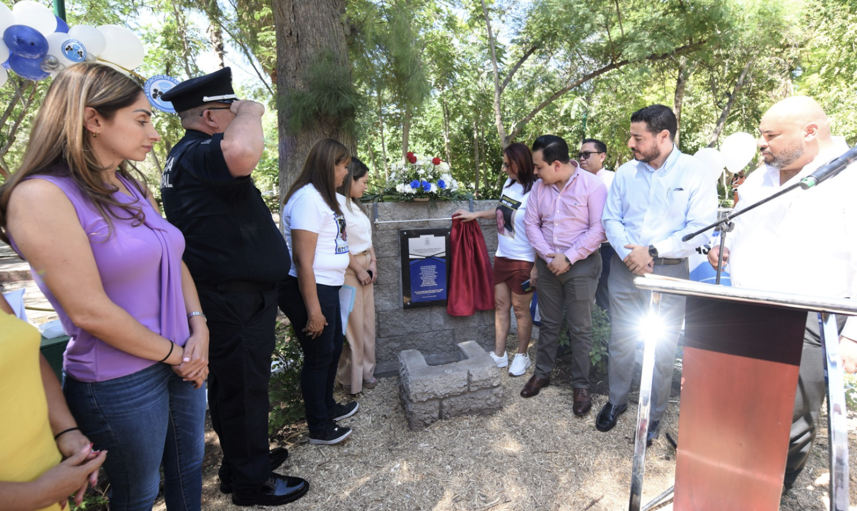 Develan Placa del Memorial de Policías Municipales Desaparecidos en Torreón