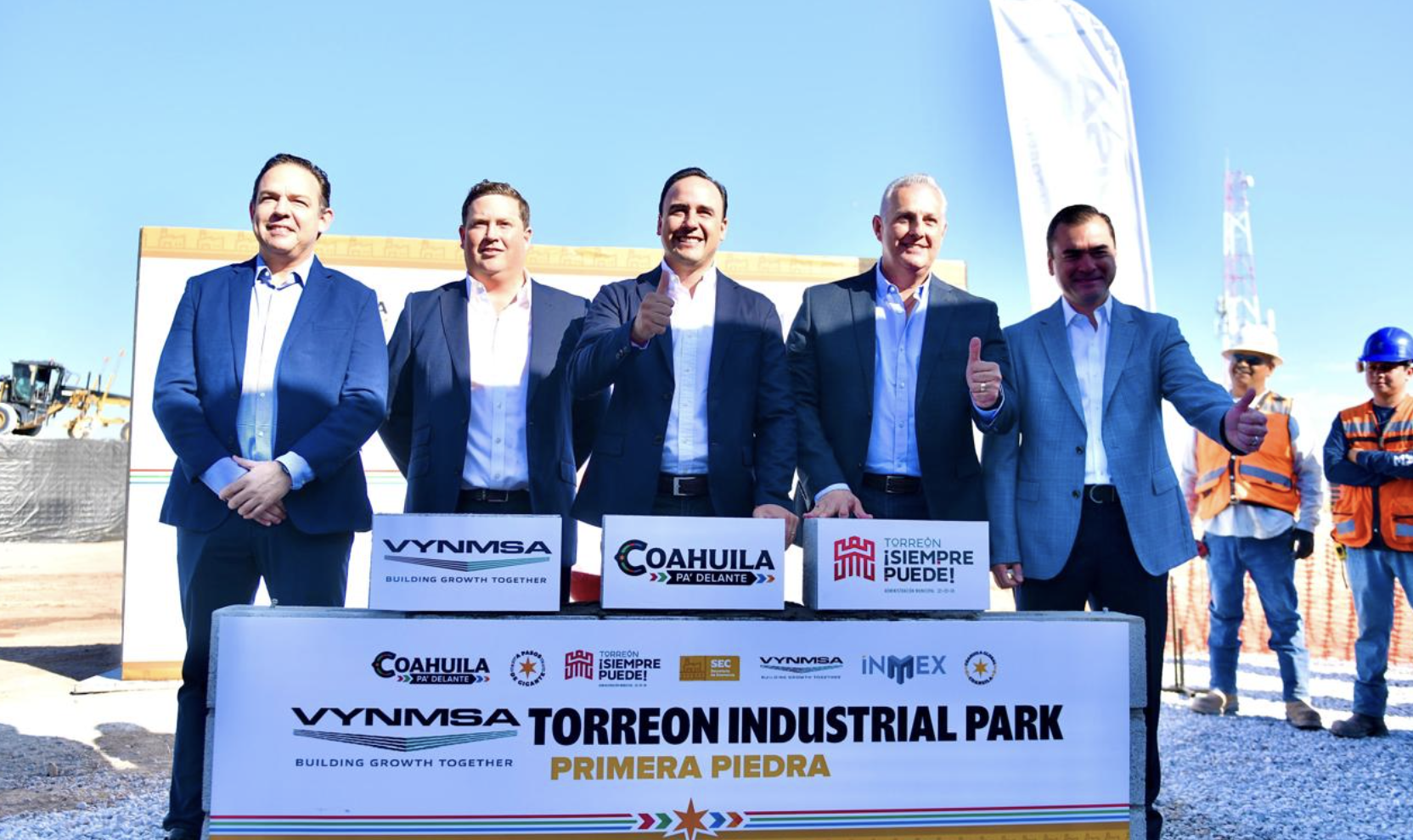 Colocan primera piedra de VYNMSA Torreón Industrial Park