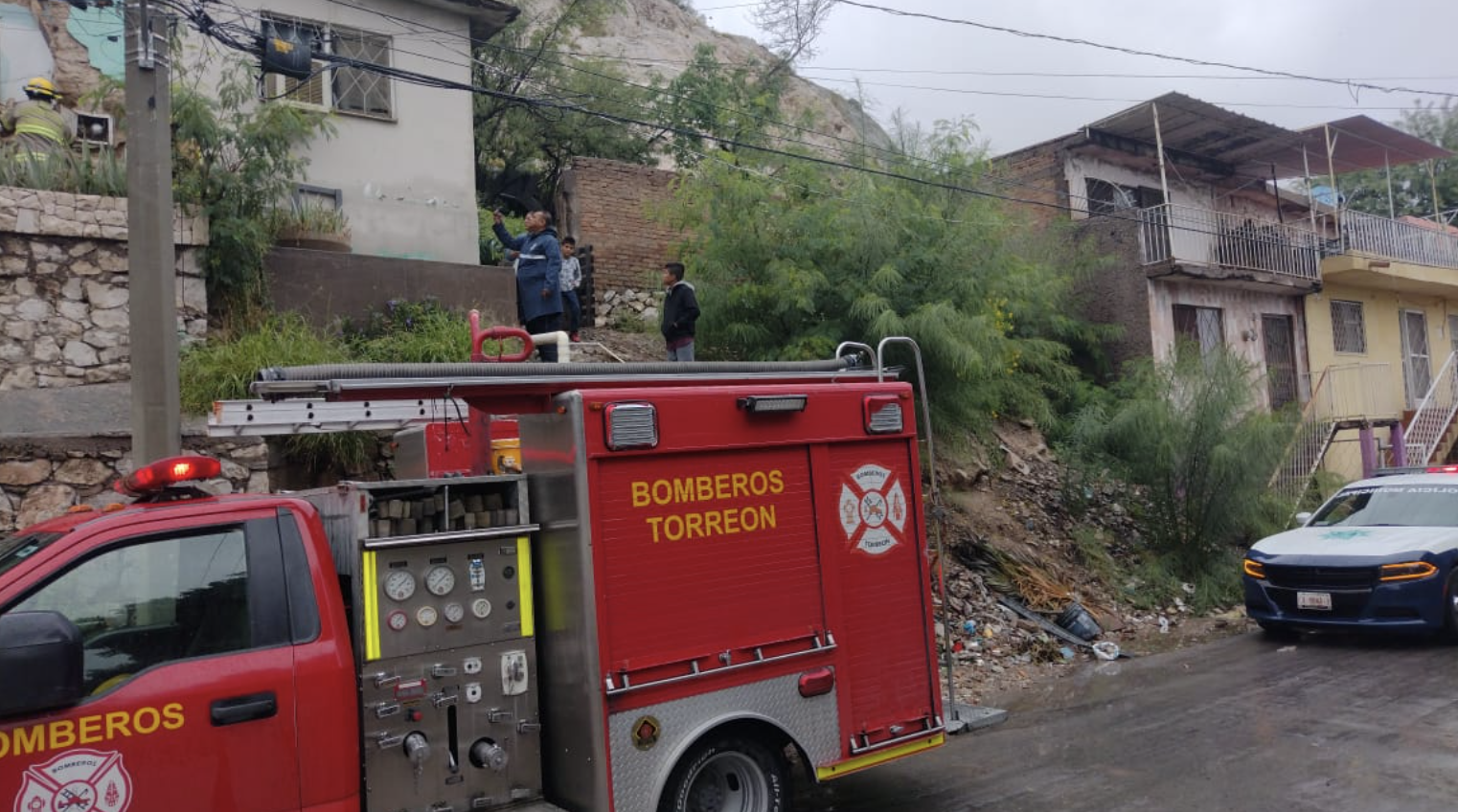 Vivienda se derrumba en la Primero de Mayo