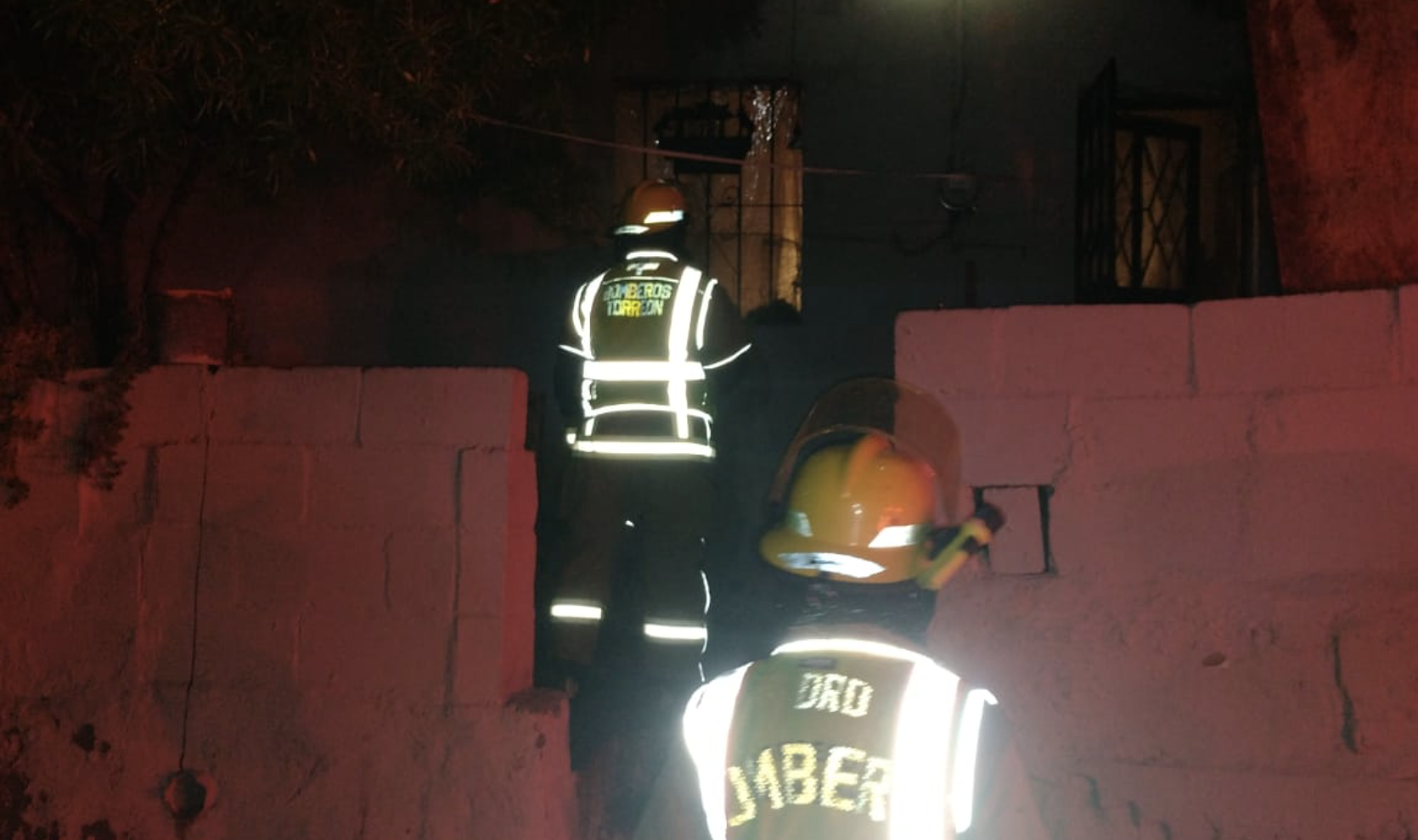 Derrumbe de casa deja una mujer lesionada en la colonia Torreón y Anexas