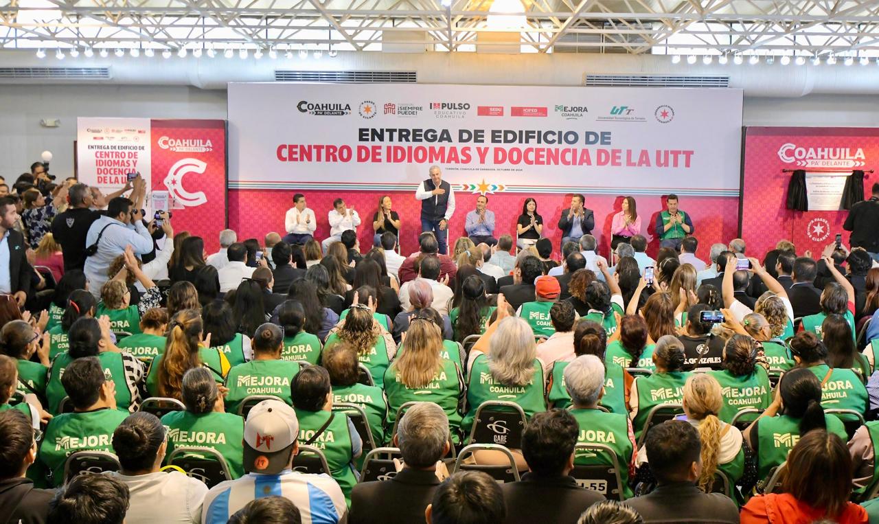 Entrega el nuevo edificio del Centro de Idiomas y Docencia de la UTT