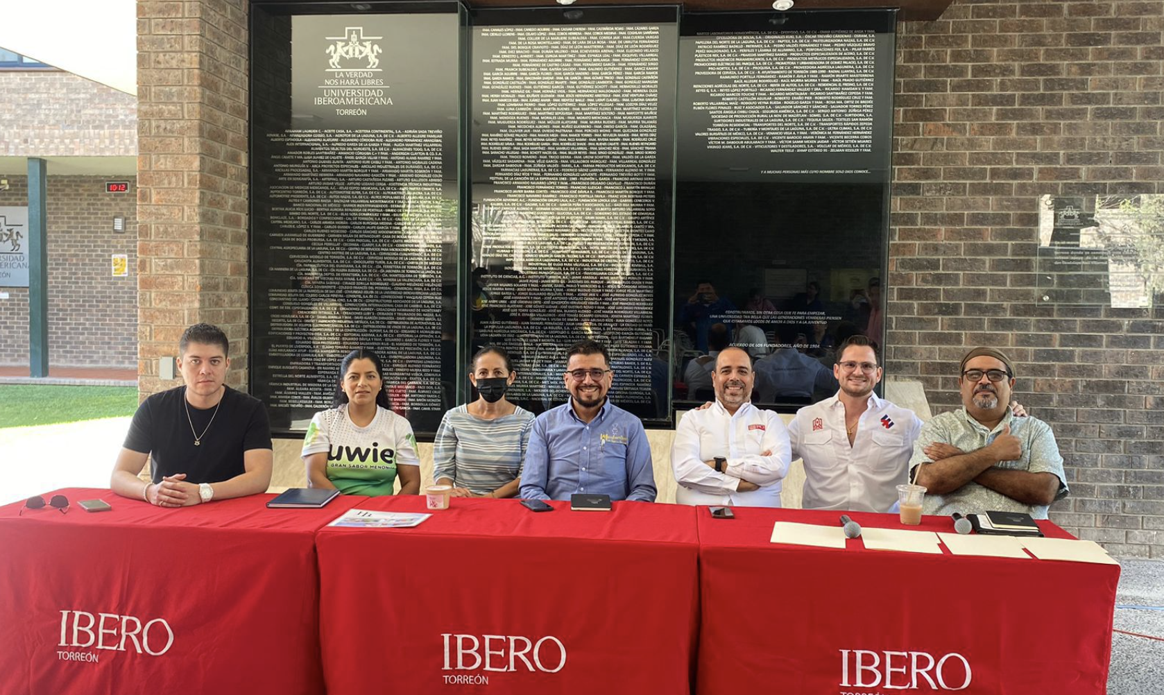 Emprendedores del IMET forman parte del proyecto de comunicación de estudiantes de la Ibero Torreón