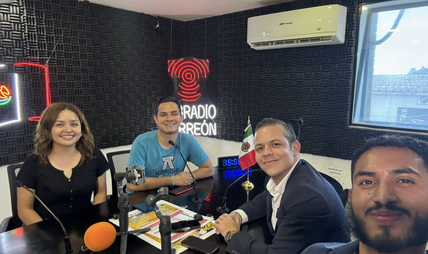 Programa de radio “La Voz Juvenil” propicia la participación de los jóvenes de Torreón