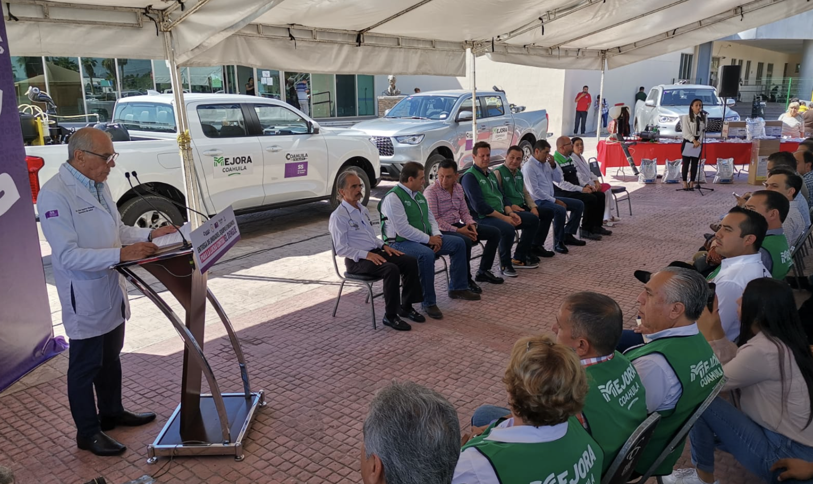 Entregan equipo e insumos para fortalecer acciones contra el dengue en La Laguna