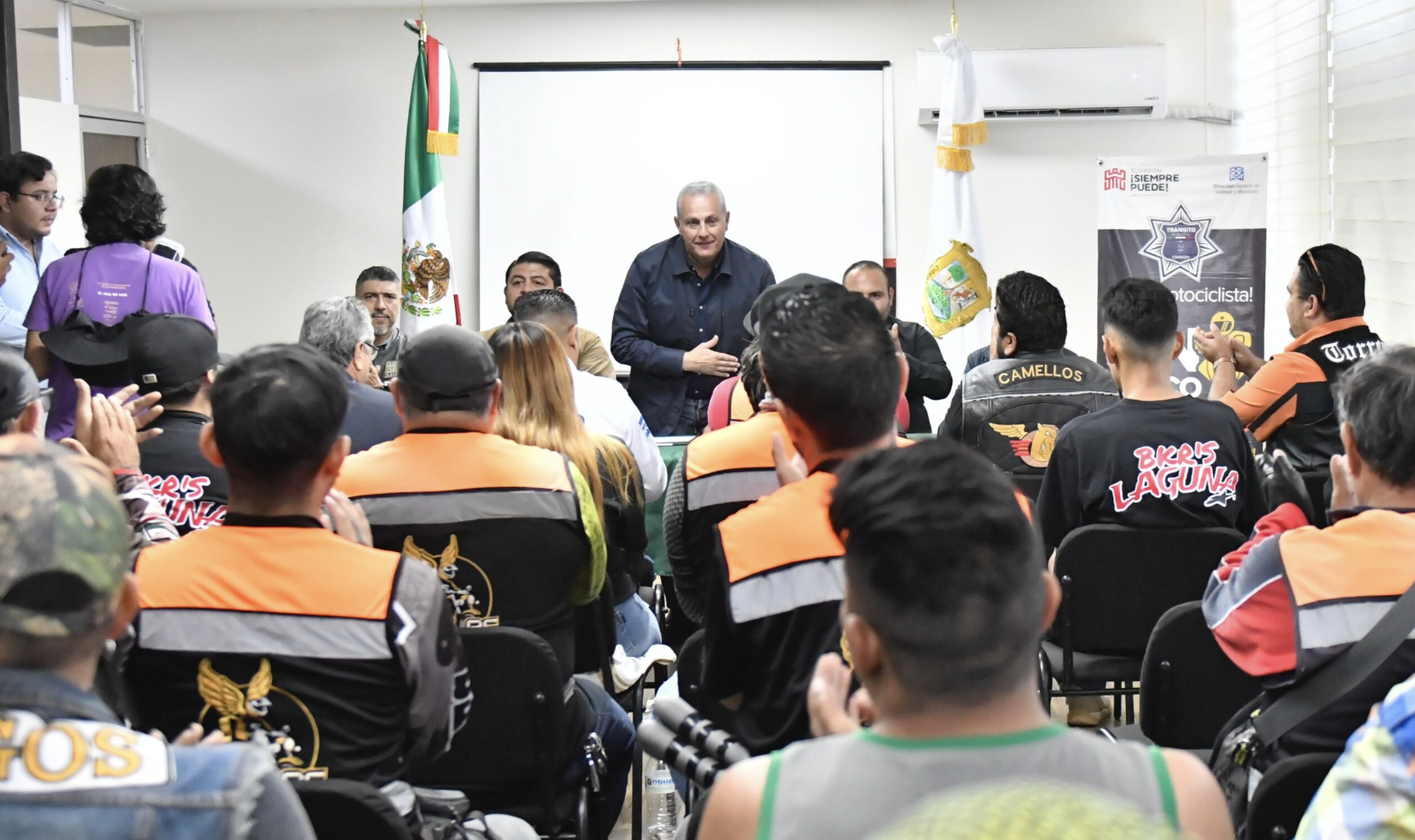 Celebra Román Cepeda meta superada de 5 mil motociclistas capacitados en su Administración