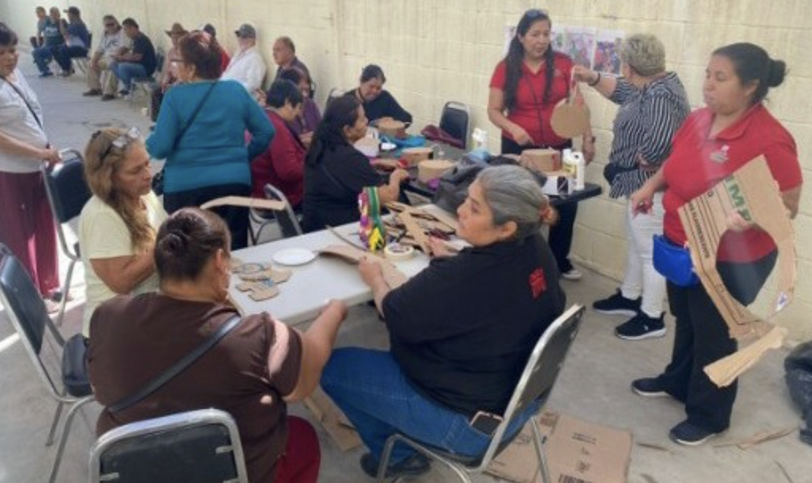 Ofrecen talleres a pensionados y jubilados del Municipio de Torreón