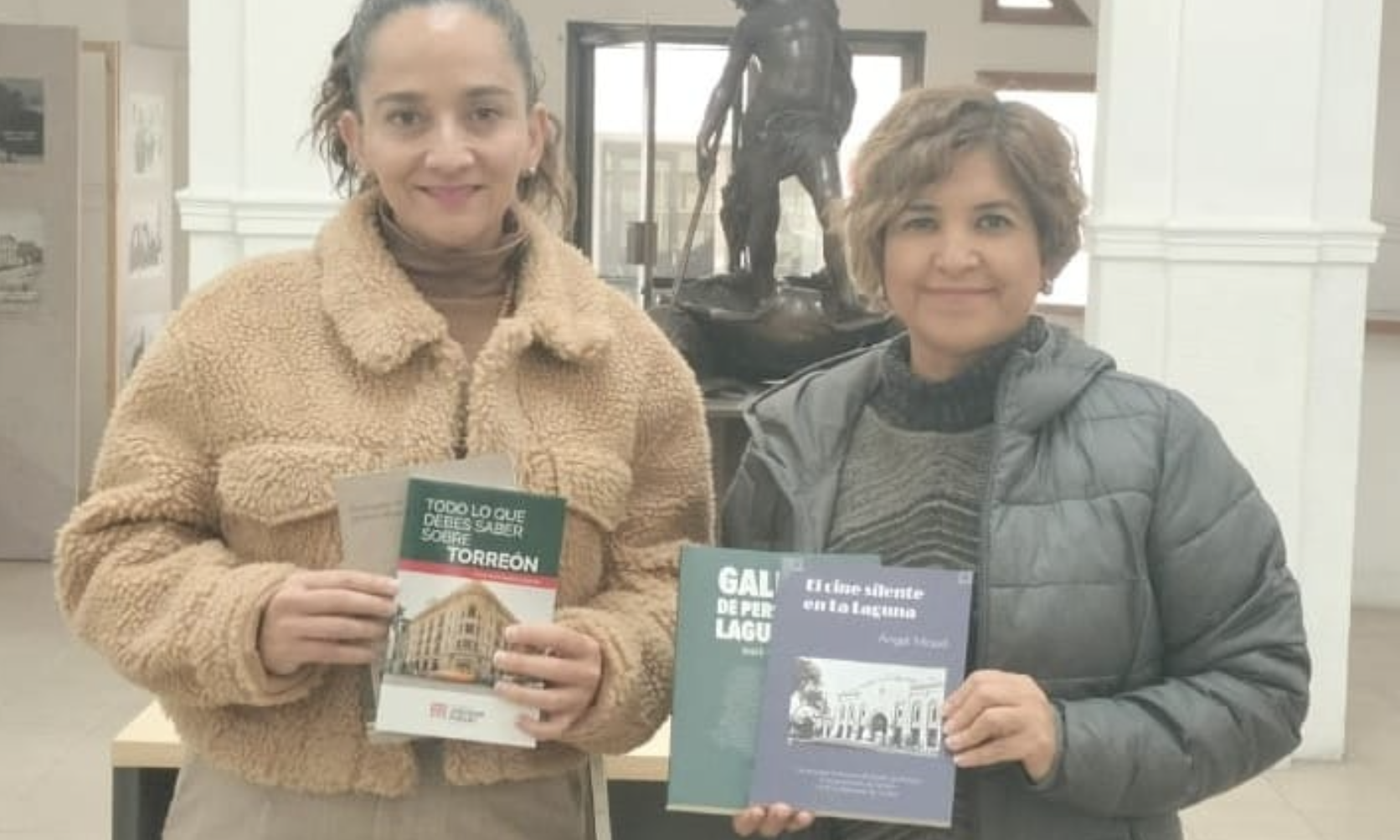 Consejera Electoral del IEC recibe visita guiada al Archivo Municipal de Torreón