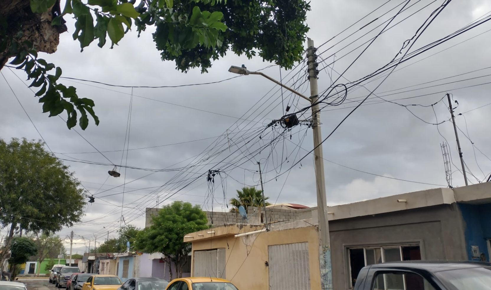 Avanzan acciones de ordenamiento con retiro de cableado