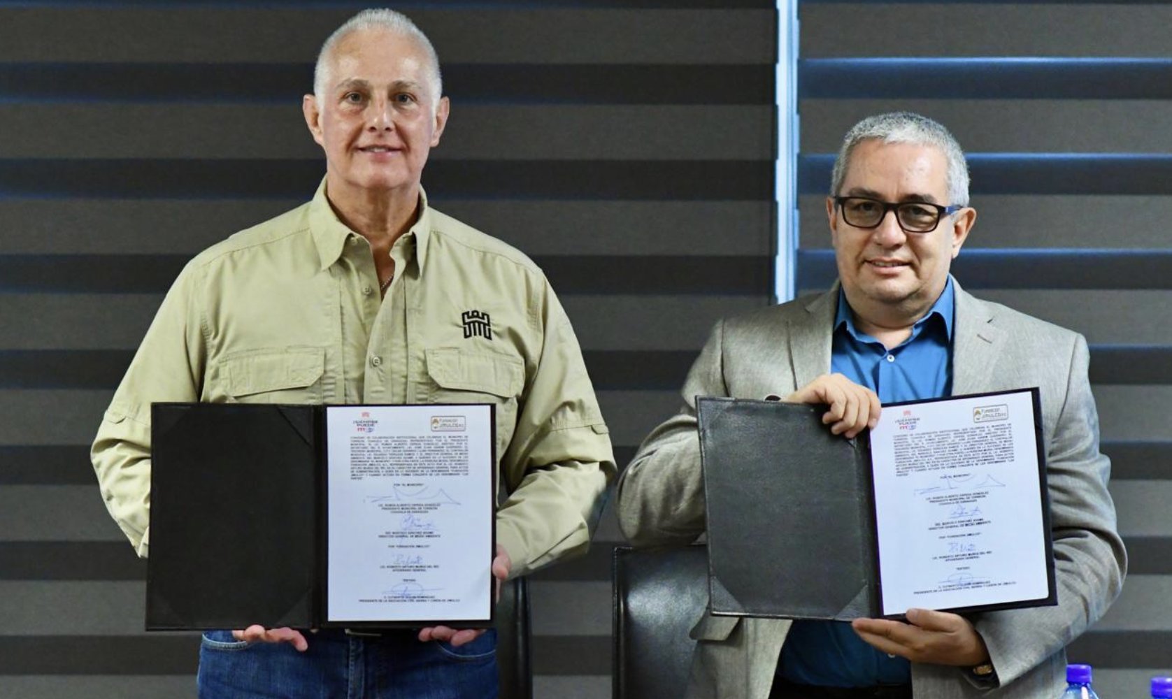 Román Cepeda realiza firma convenio con Fundación Jimulco A.C.