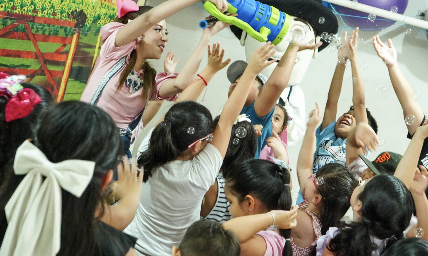 Festejos por el Día del Niño llegan a los Centros Comunitarios de Torreón