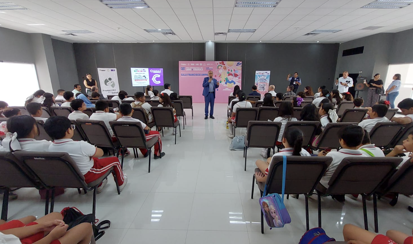 Presentan el cuento “Sofía en su Misión Especial: A la Caza de Mosquitos” en la FILC 2025