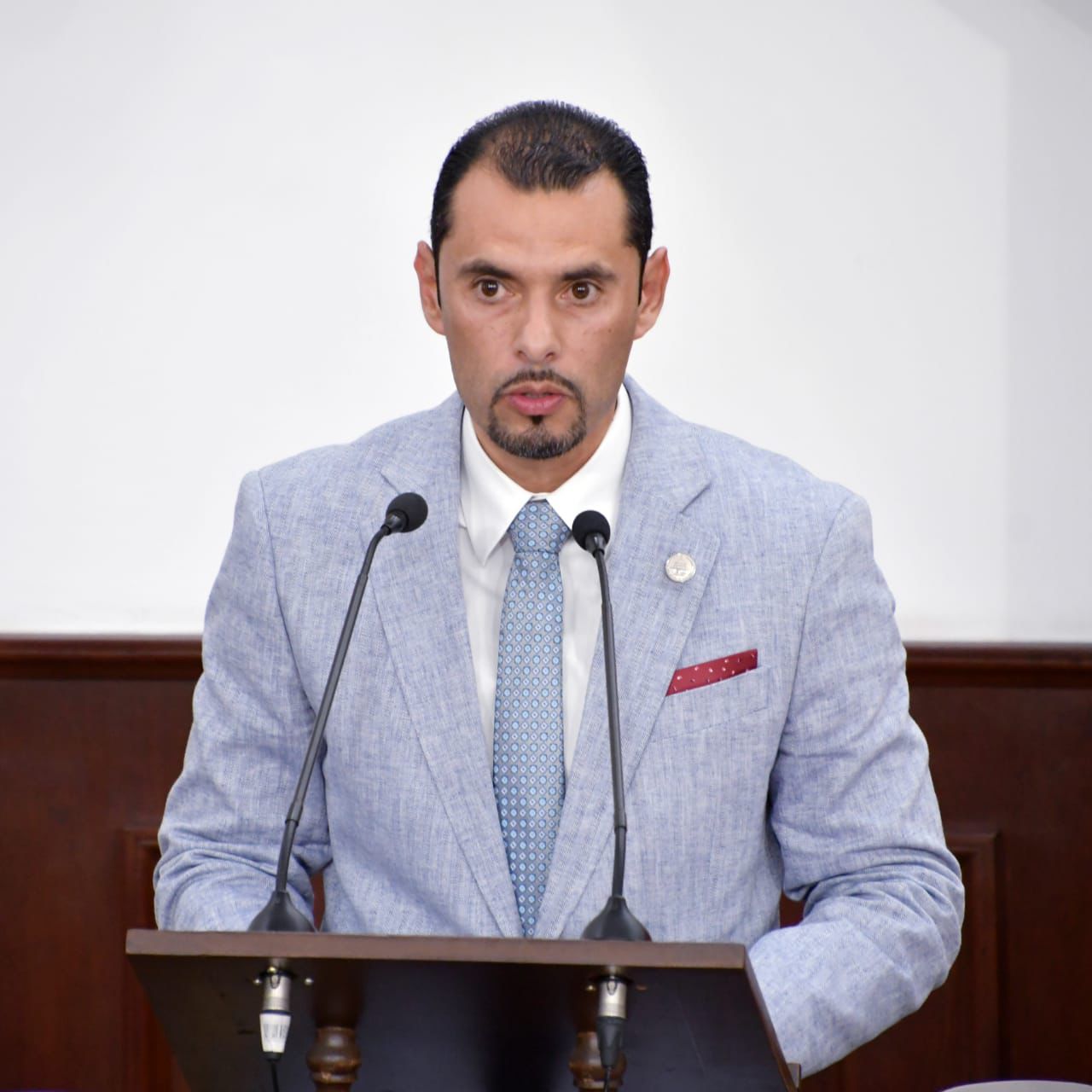 Atención médica oportuna y de calidad en el IMSS, pide Sergio Zenón