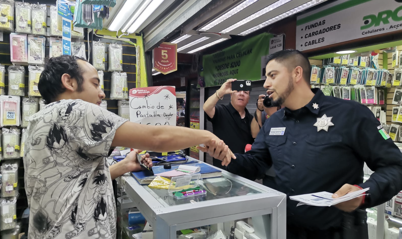 DSPM realiza acciones de proximidad en Centro Histórico de Torreón