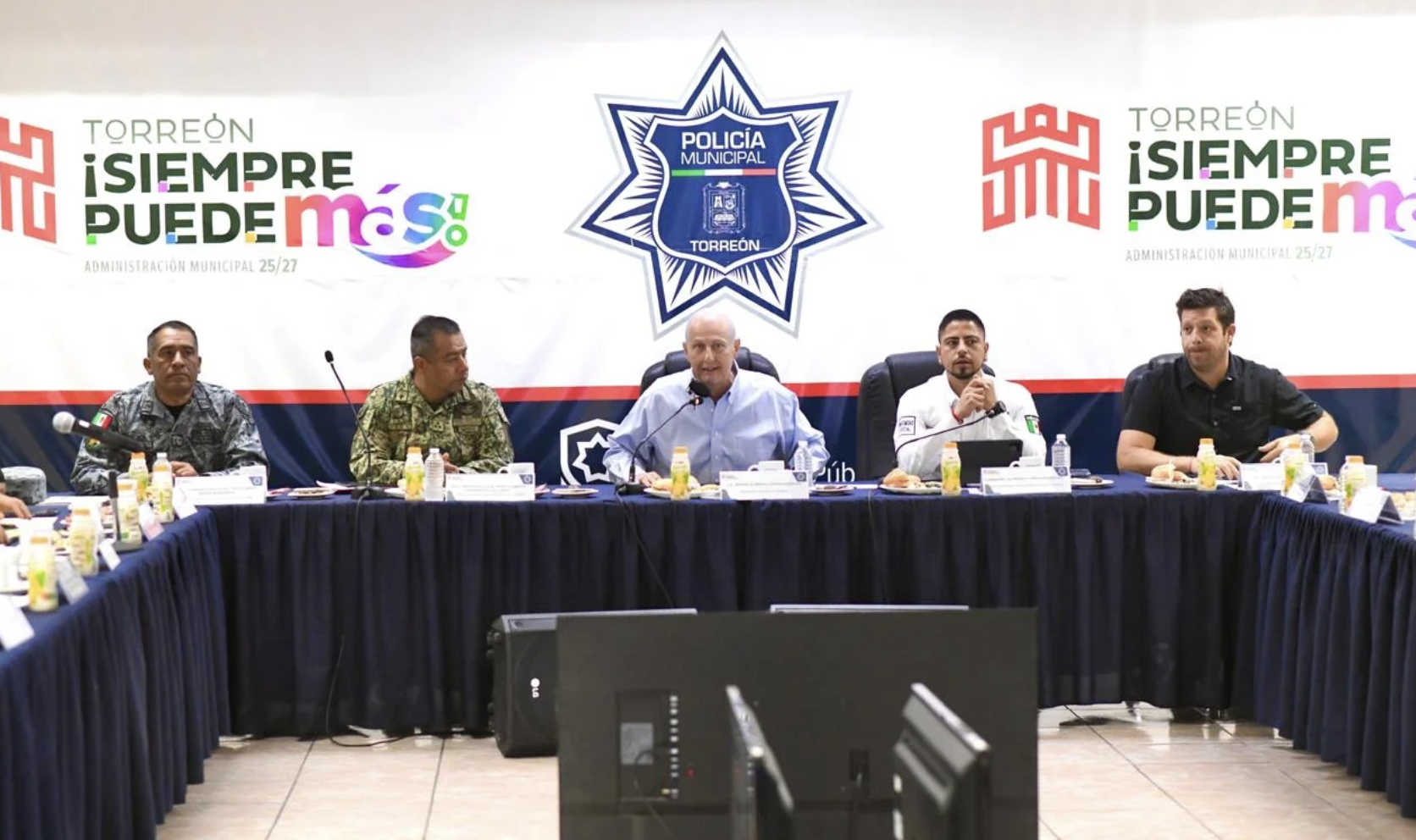 Román Cepeda pide reforzar la revisión a personal de seguridad en antros