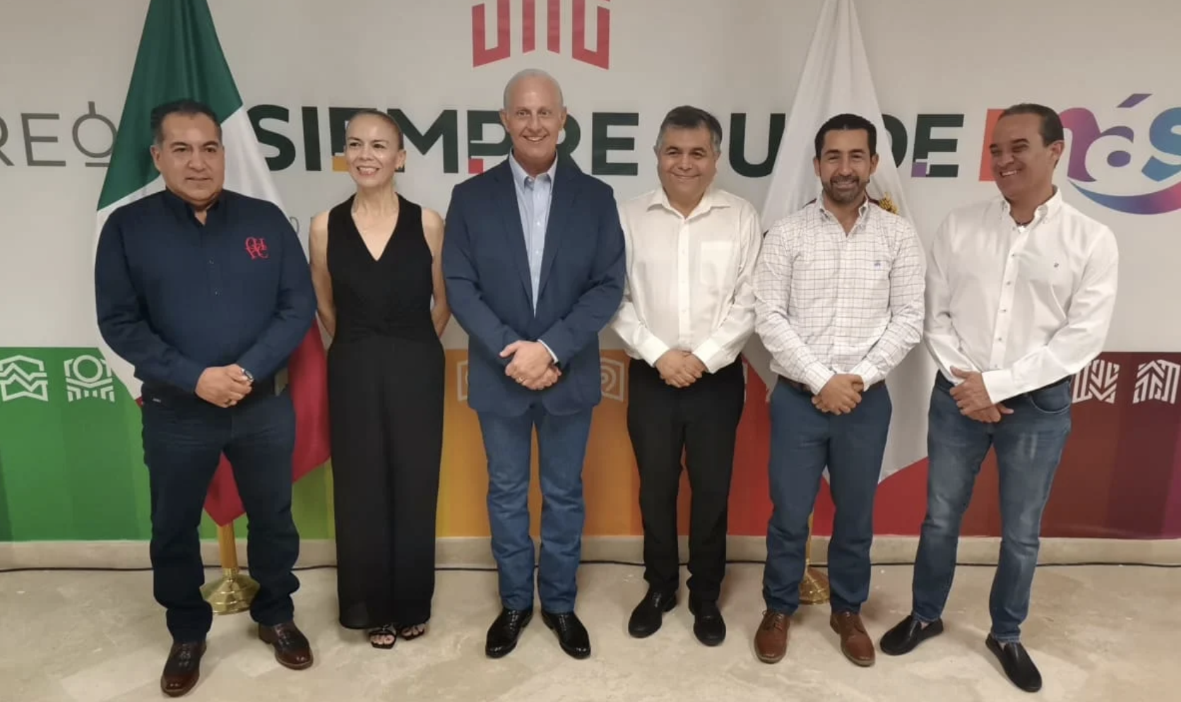 Oficializa Román cambios en el organigrama municipal