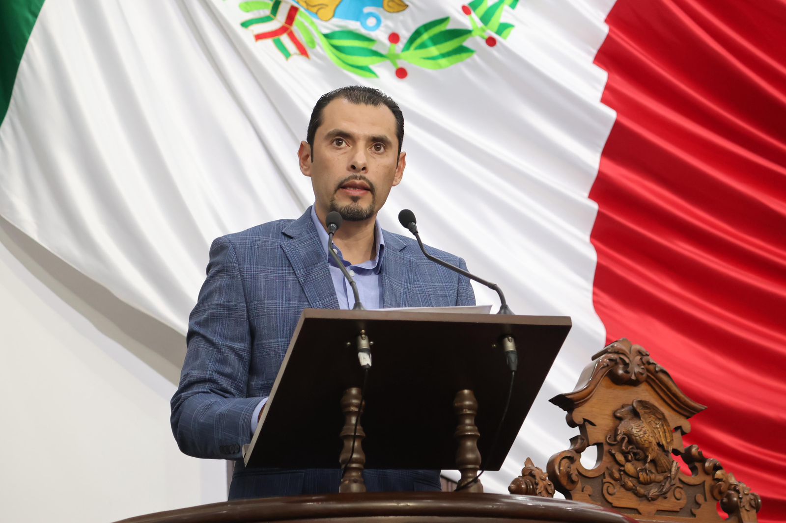 Mejores condiciones desde la carretera 57 hasta Nava, pide Sergio Zenón a la SCT