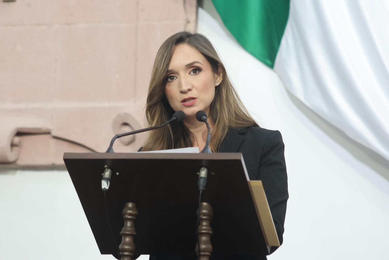 Espacios de lactancia en centros laborales, pide Edna Dávalos