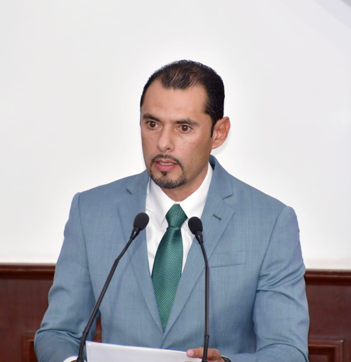 Mayor impulso al deporte estudiantil a través de municipios, solicita Sergio Zenón