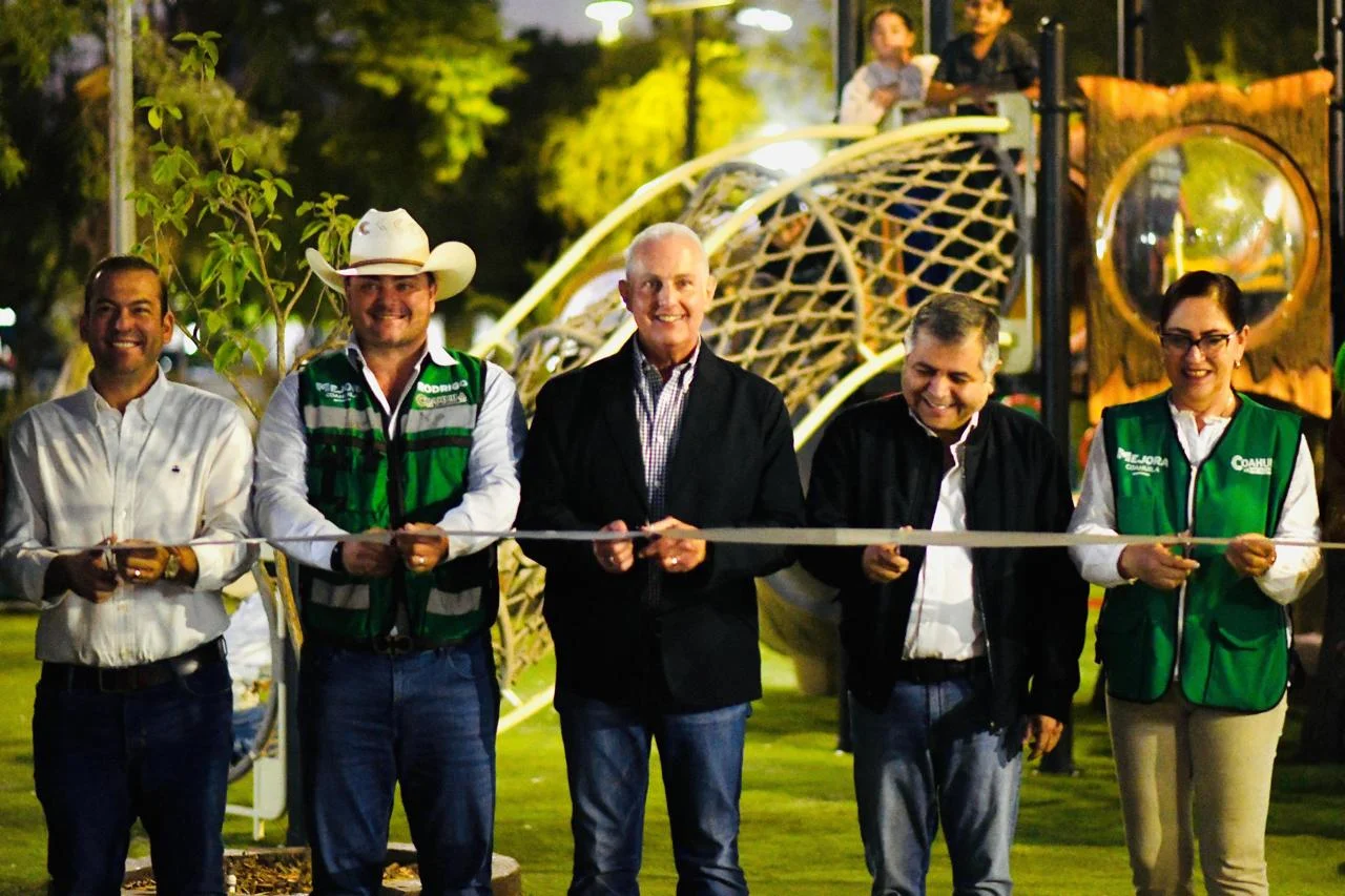 Inaugura Román Cepeda área infantil de la Alameda Zaragoza