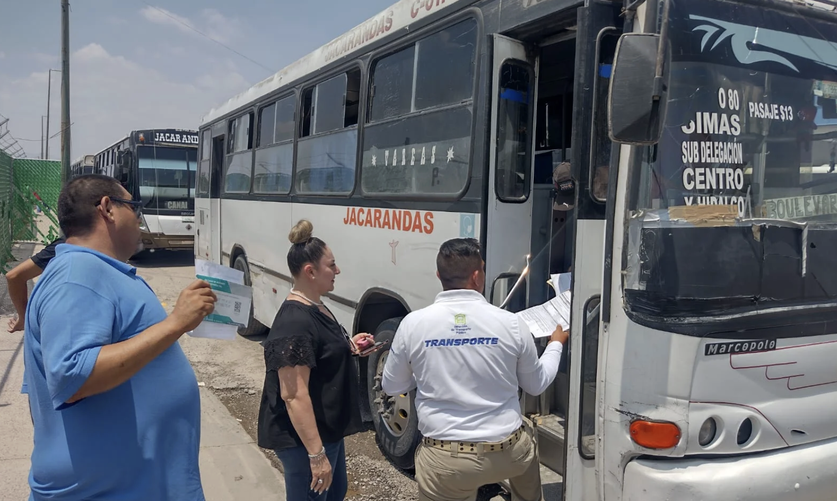 Mantienen operativos de inspección al transporte público de Torreón