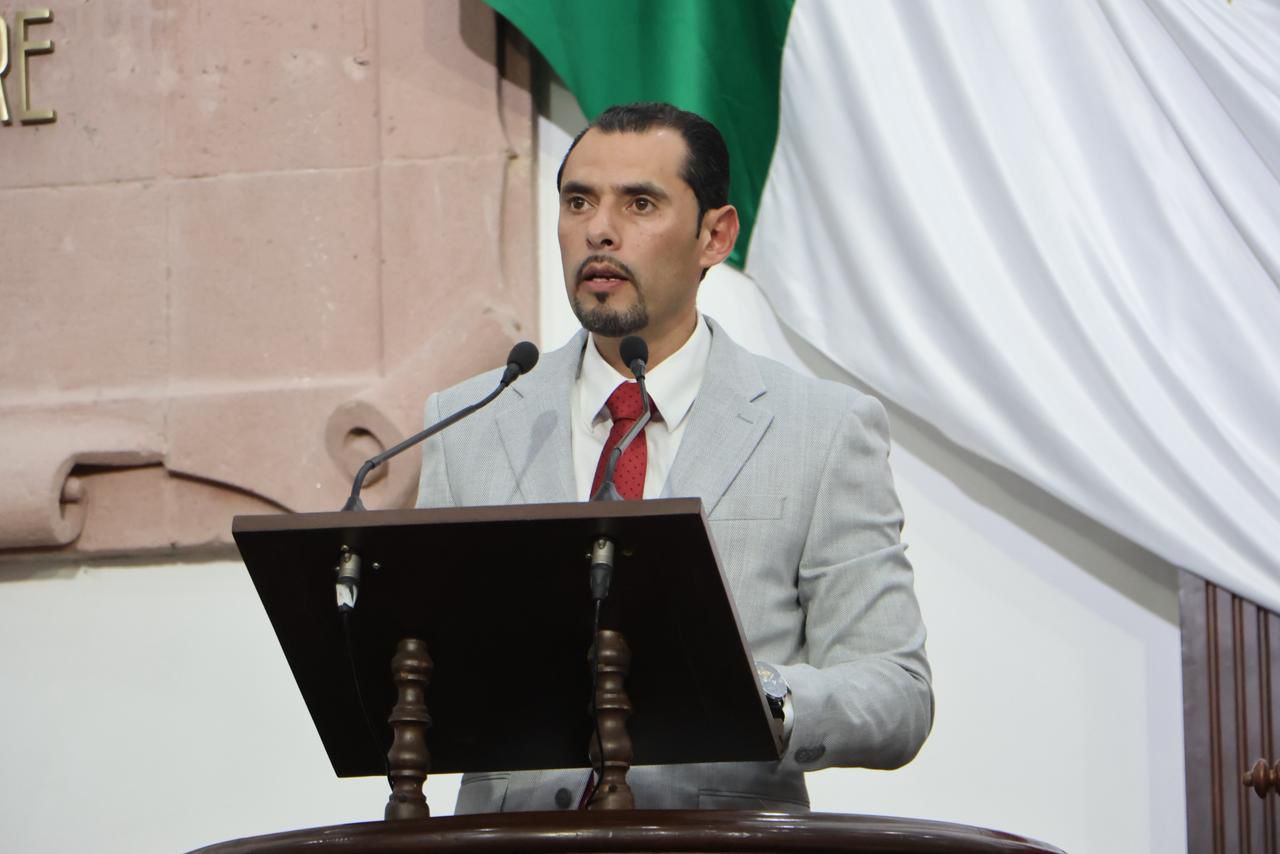 Aprueban iniciativa de Sergio Zenón para fortalecer capacitación en protección civil