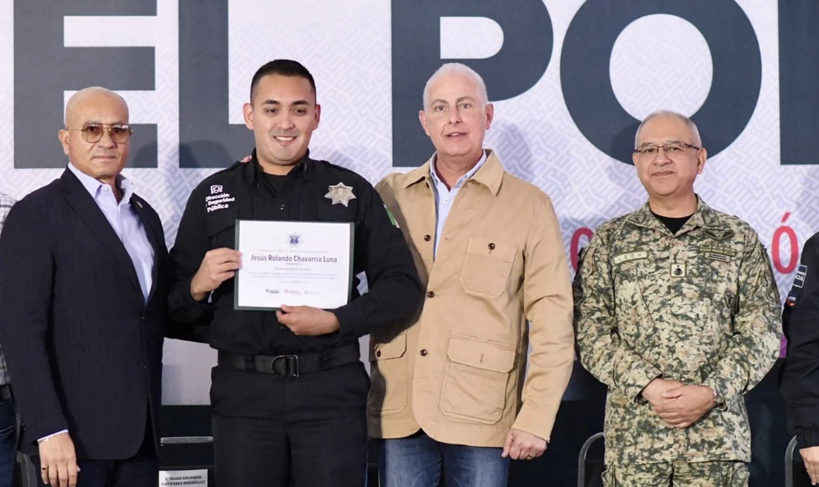 Román Cepeda reconoce a la Policía de Torreón