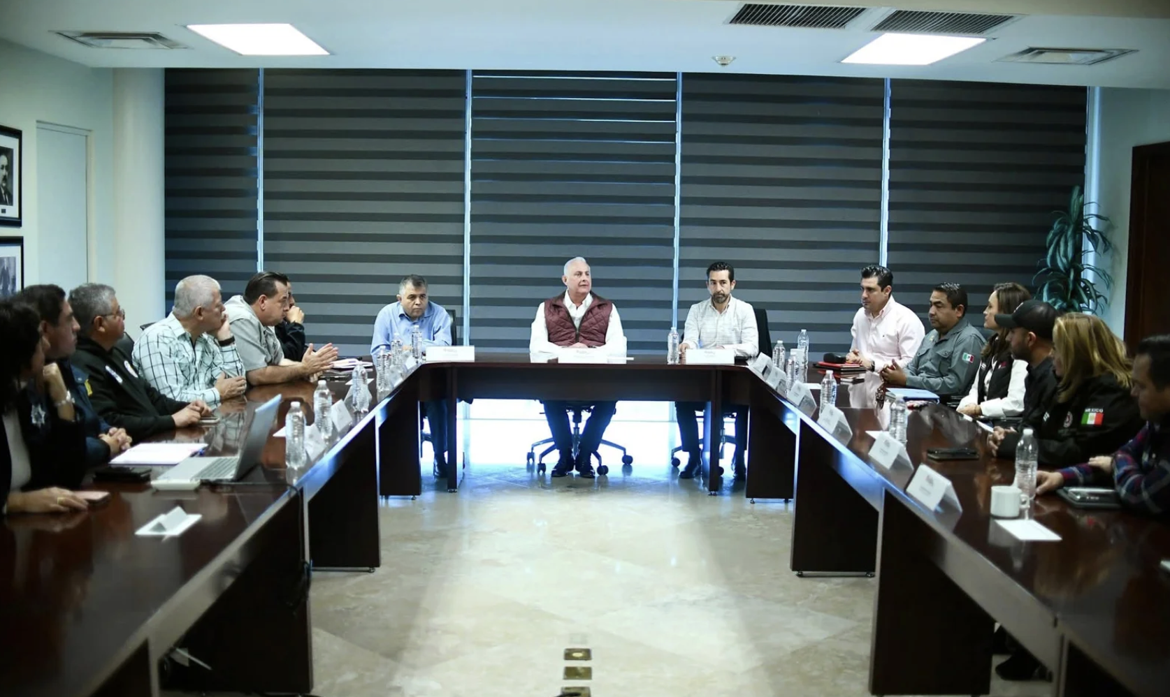 Román Cepeda instruye operativo especial por frente frío número 27