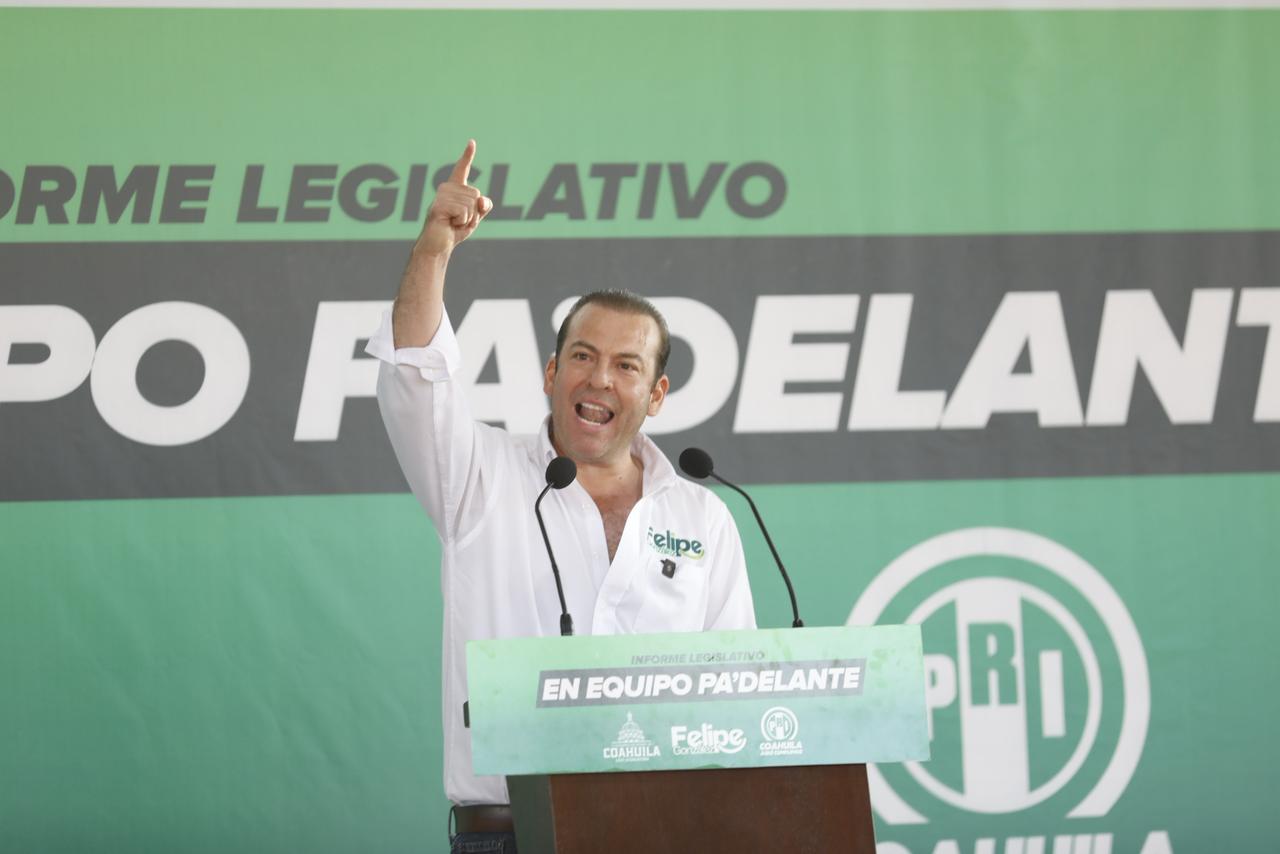 Presenta Felipe González su Segundo Informe de Actividades