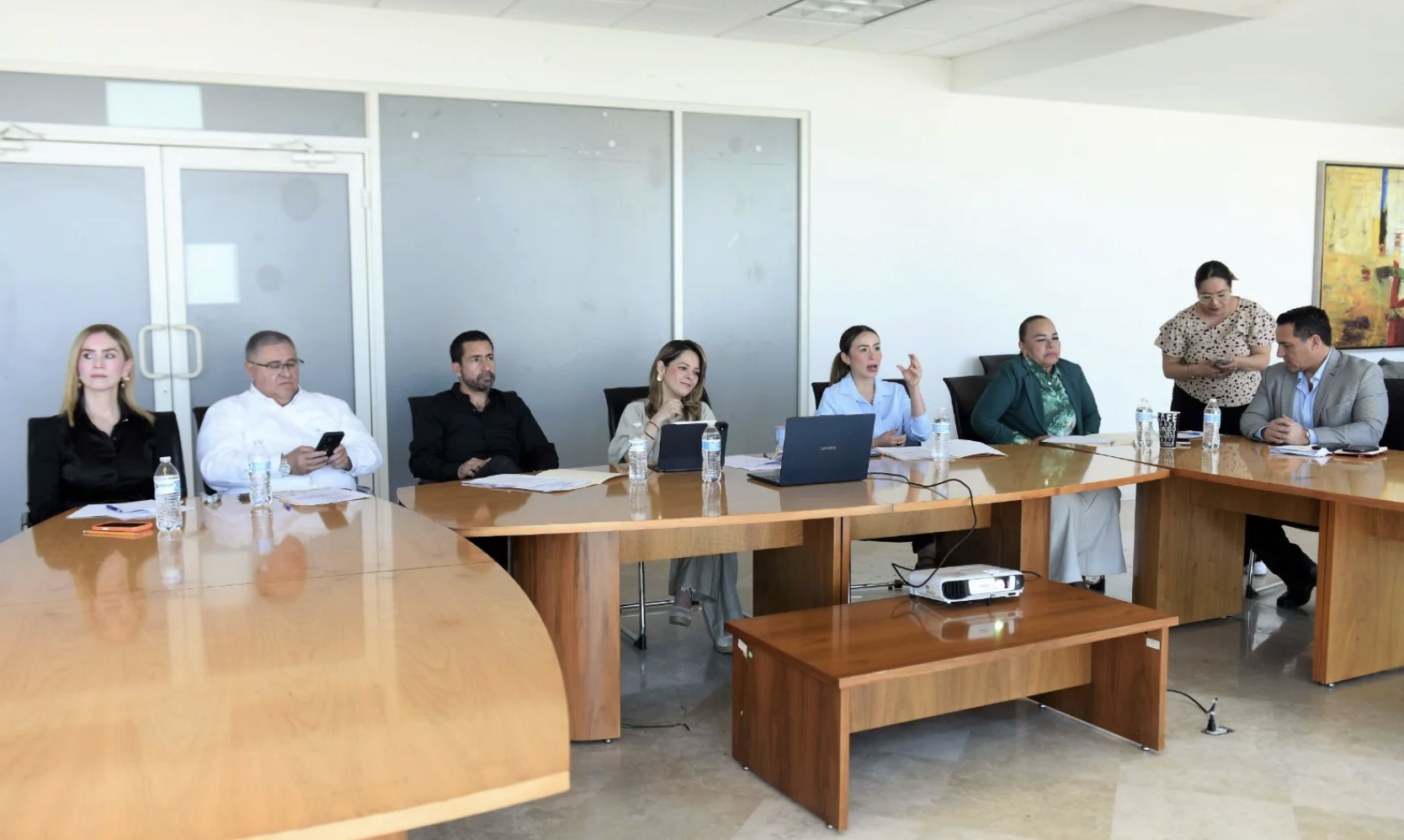 Aprueban en comisión reforma al protocolo de actuación policial en marchas en favor de los derechos de las mujeres