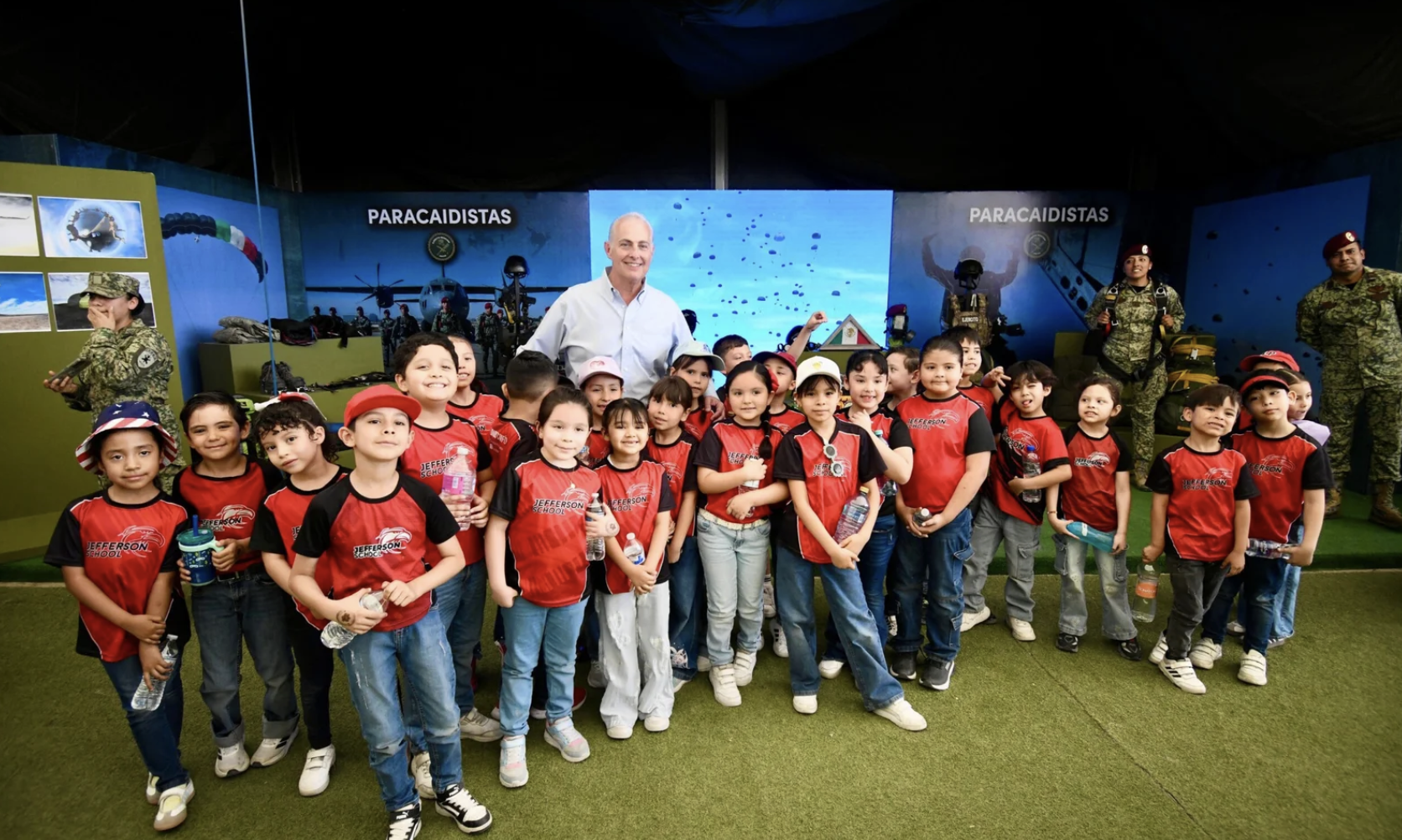 Invita Román Cepeda a visitar la Exposición Militar “La Gran Fuerza de México”