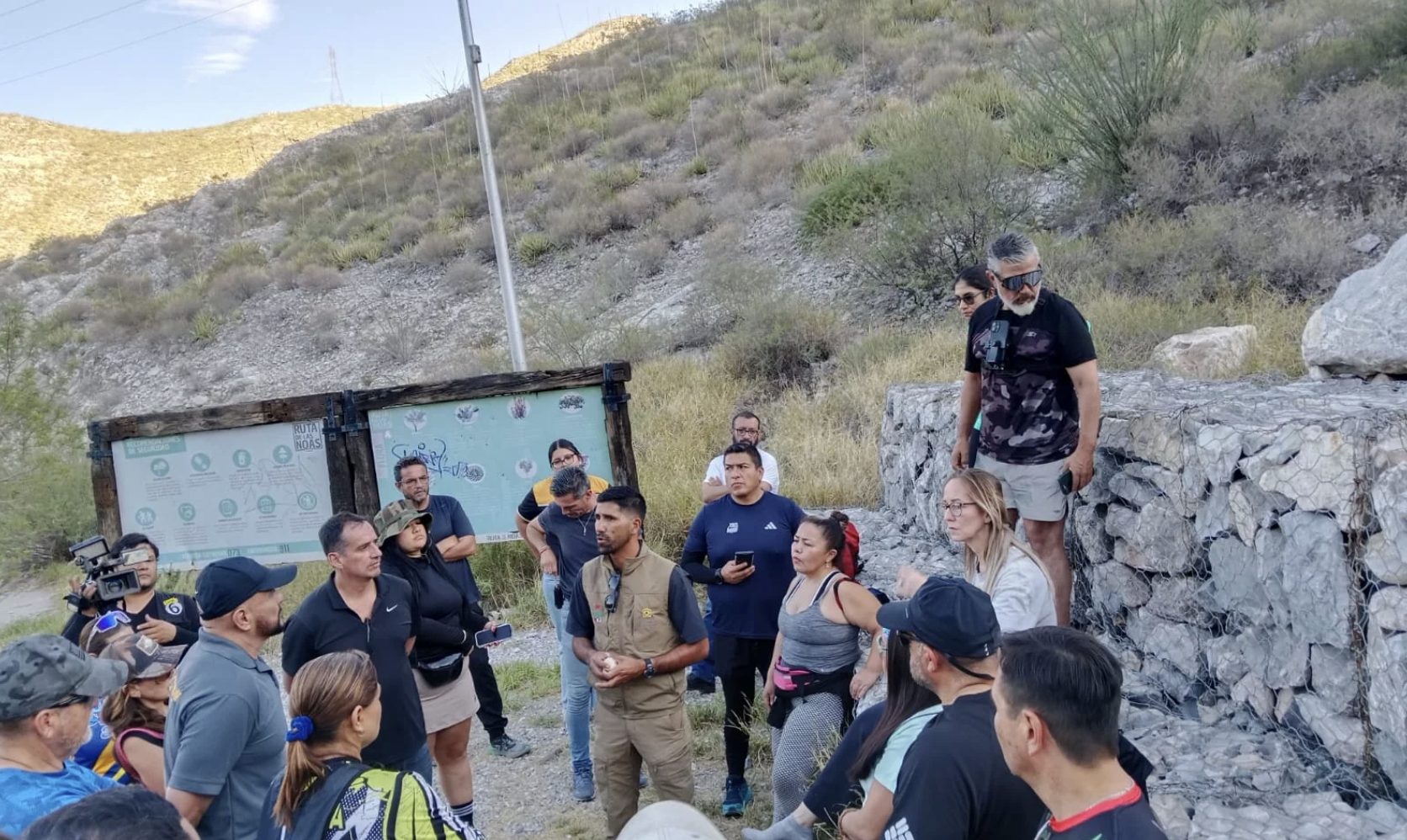 Protección Civil y Bomberos de Torreón capacita a senderistas para prevenir riesgos