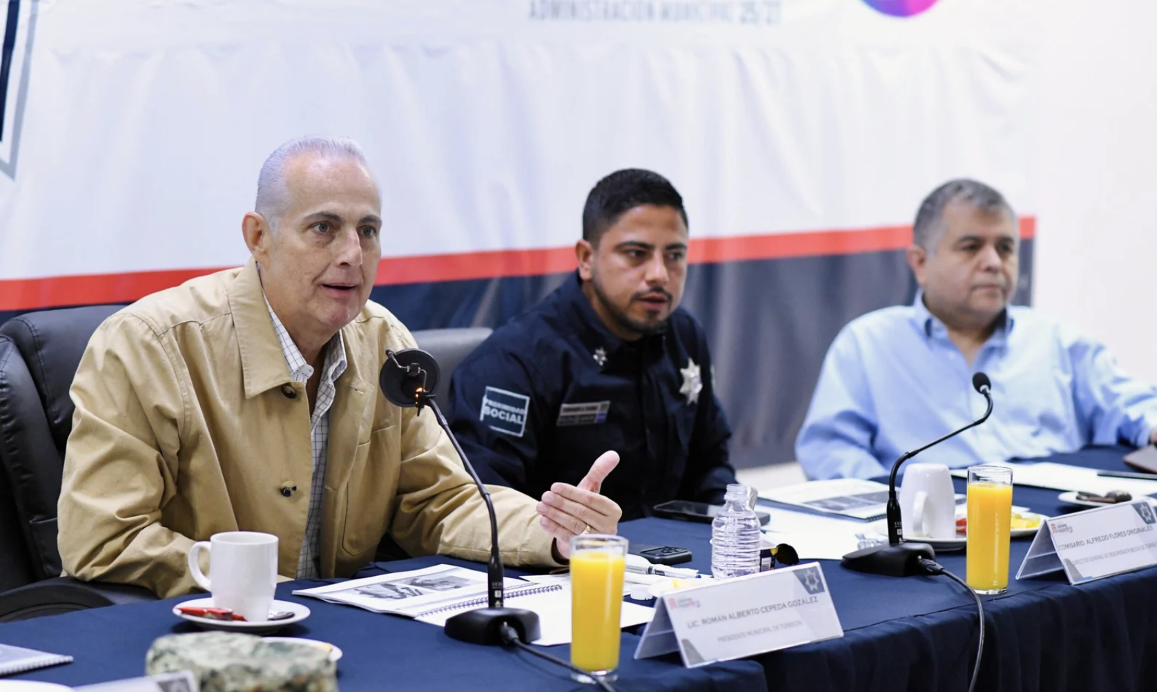 Román Cepeda reitera su compromiso de mantener a Torreón seguro