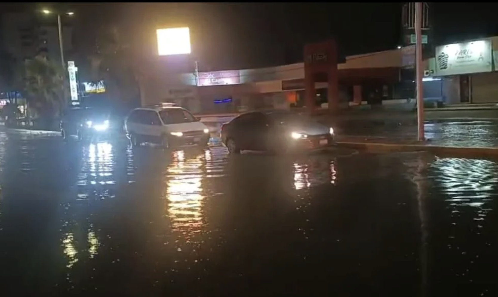 Dependencias municipales atienden afectaciones por lluvia