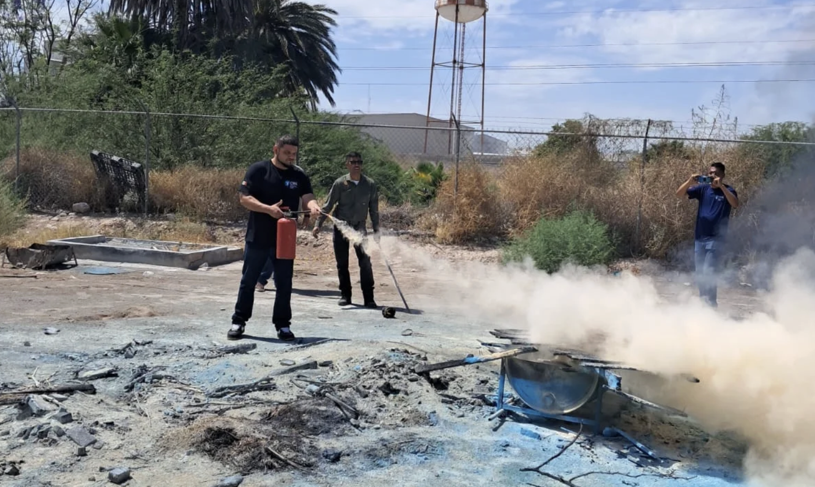 Protección Civil y Bomberos capacita a 40 personas de centros de rehabilitación en el uso de extintores