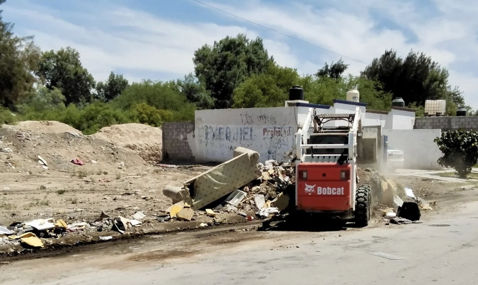 Limpian la colonia Villas Zaragoza y DSPM vigila la zona