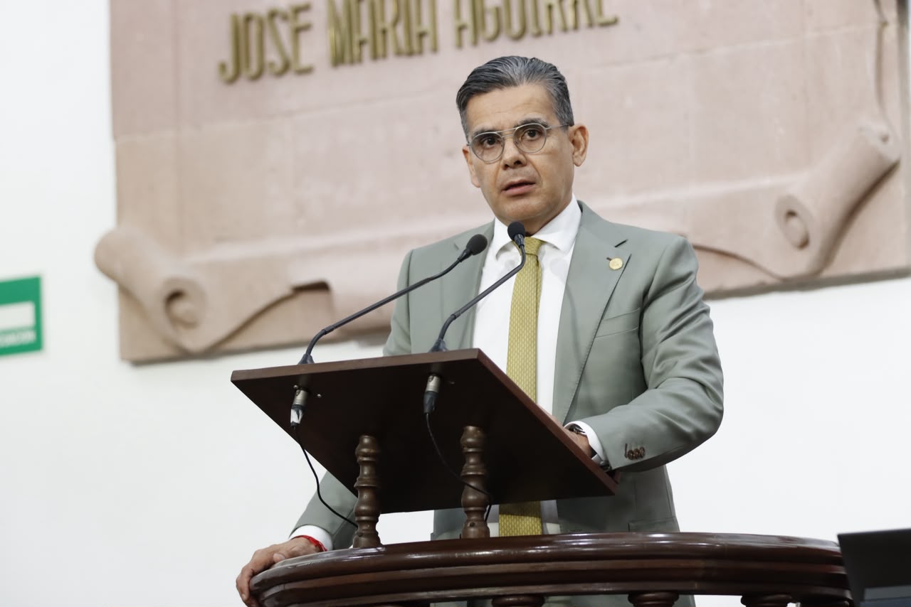 Protección al consumidor en estacionamientos de paga: Jorge Valdés  