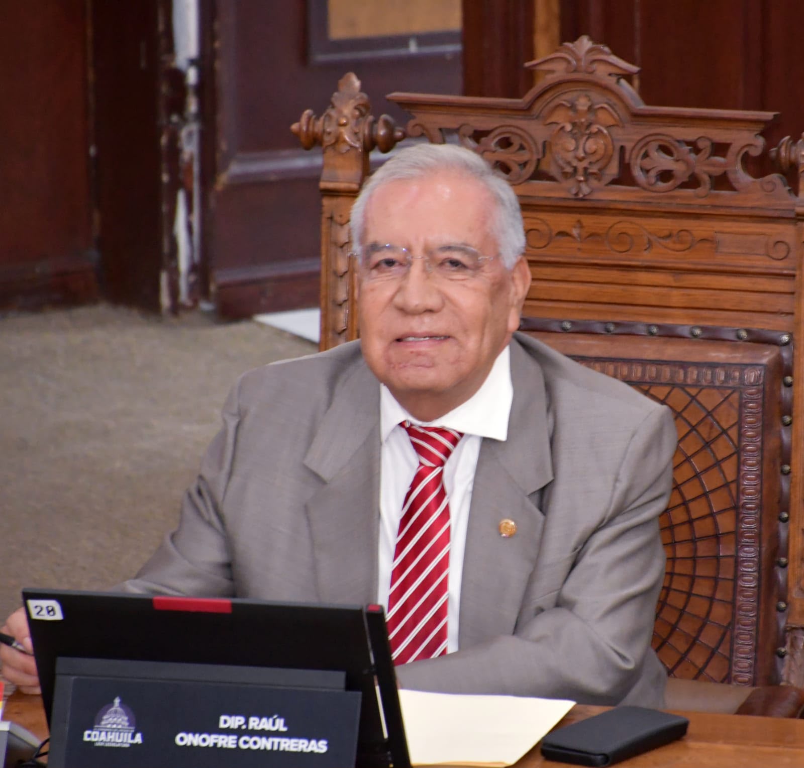 Orientación a ganaderos sobre nuevos requisitos de exportación, pide Raúl Onofre a municipios