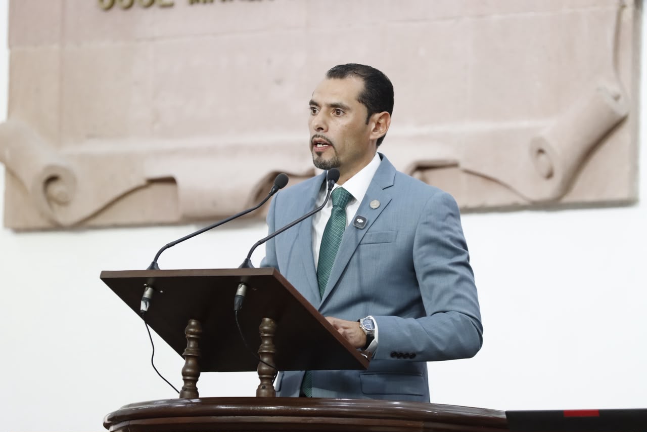 Concluya rehabilitación de la Carretera Federal 57, pide Sergio Zenón