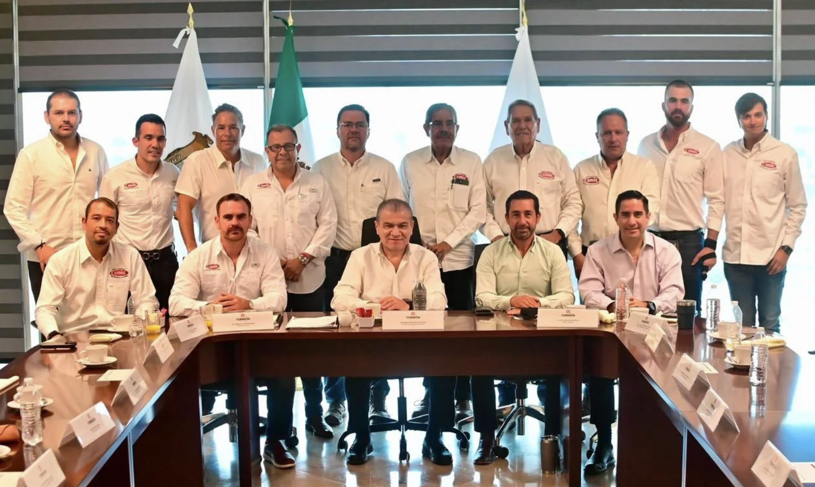 Refrenda Miguel Riquelme sinergia con cámaras y organismos, en beneficio del desarrollo de Torreón