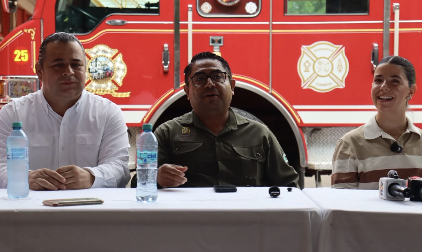  Invitan a apoyar la campaña de Nina Pastelería «Un Chorro de Ayuda», en favor del cuerpo de bomberos de Torreón