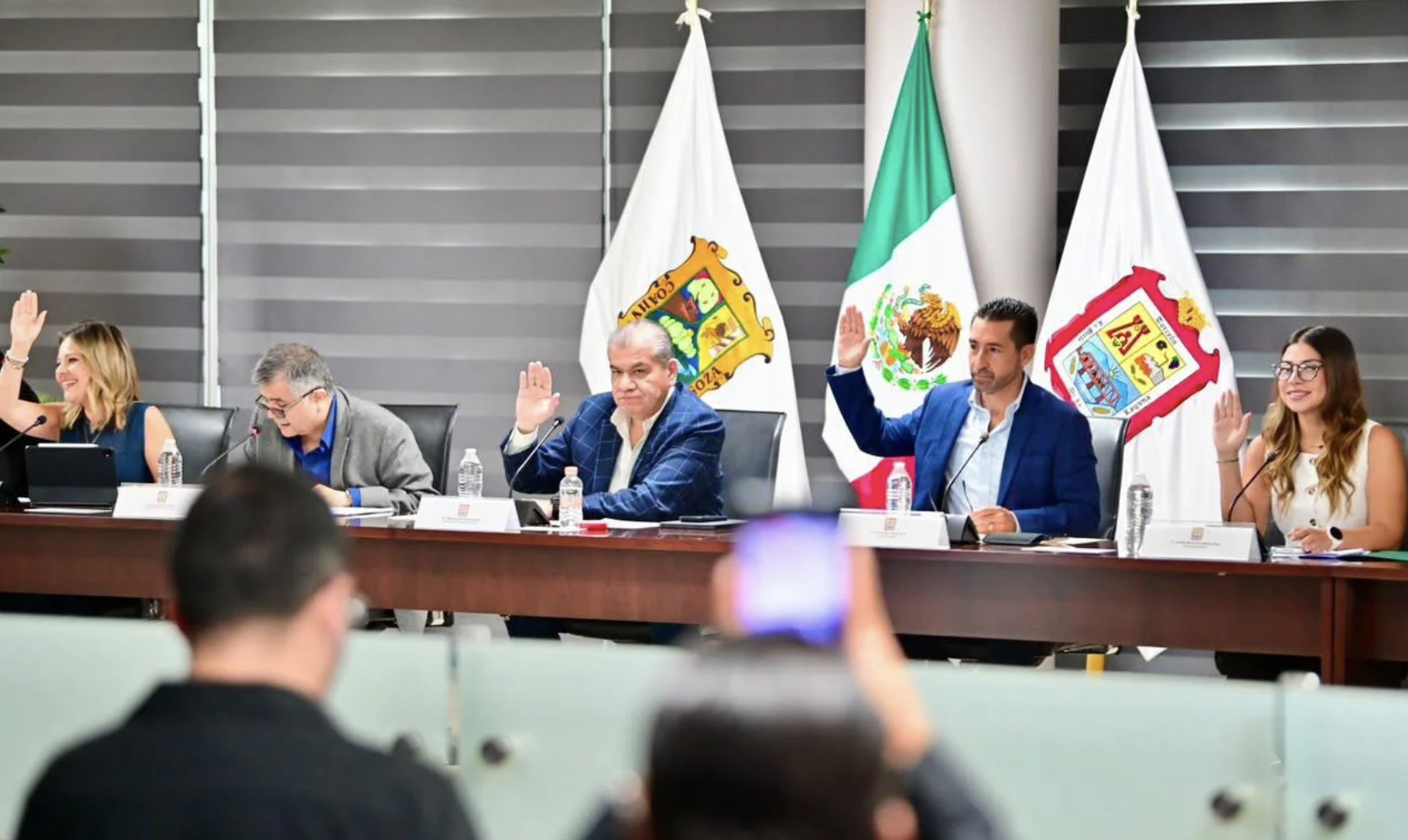 Aprueban en Cabildo acuerdos en favor de la educación, el bienestar animal y sobre el servicio de limpieza y recolección de basura