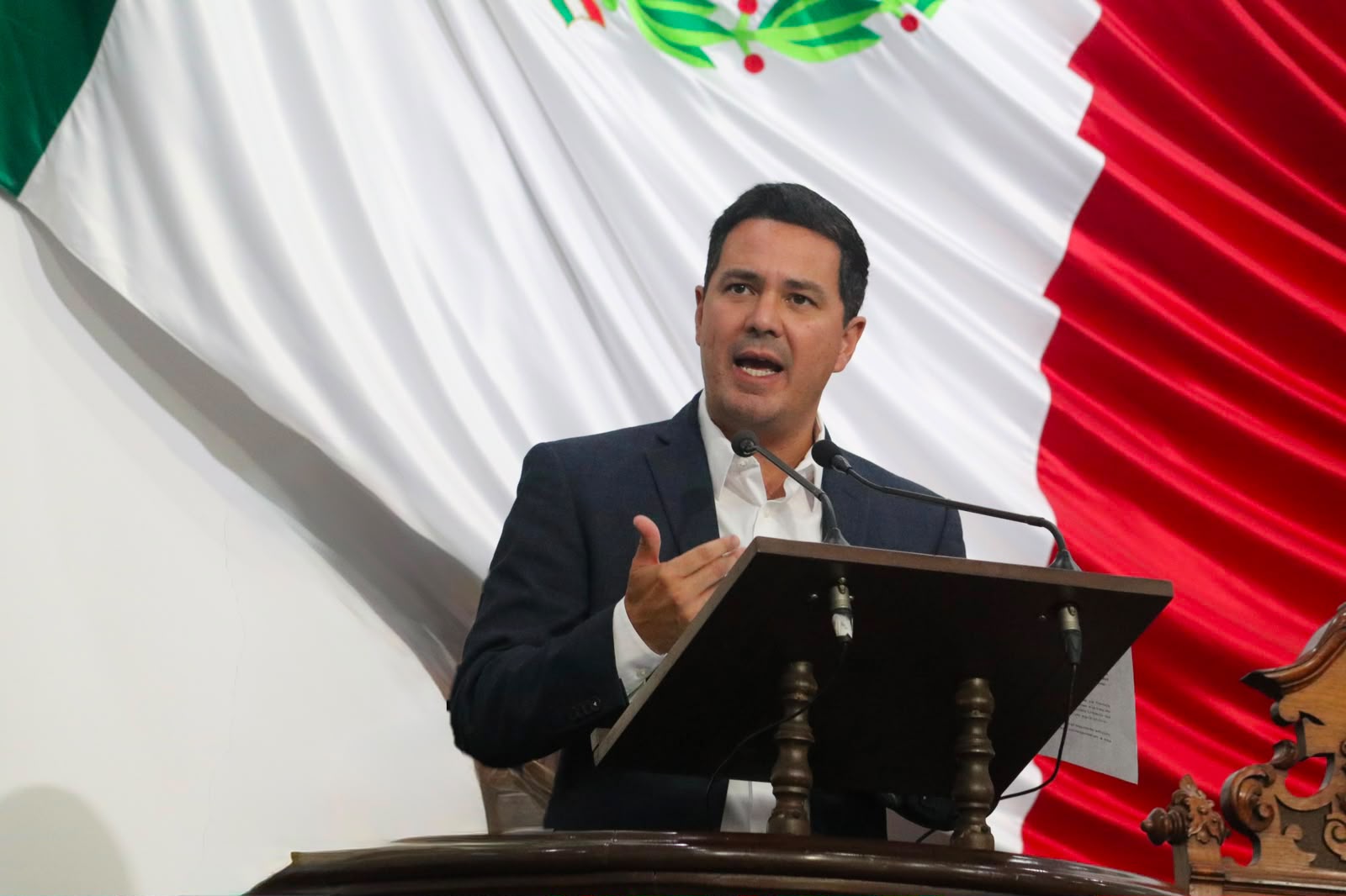 Asesoría de municipios a fraccionamientos en prevención de conflictos vecinales, plantea Gerardo Aguado